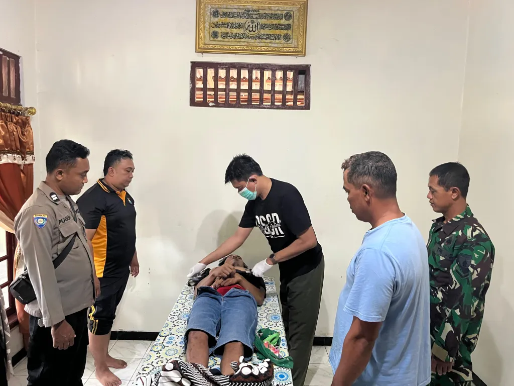 Baca juga : Pria di Blitar Ditemukan Tewas Gantung Diri di Pohon Jambu