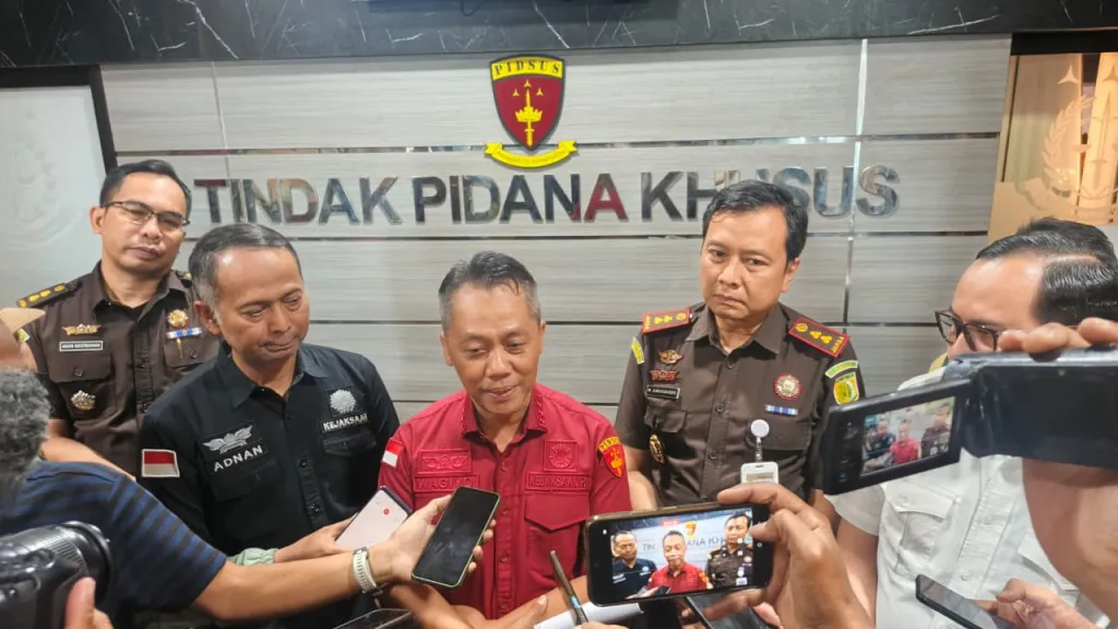 Baca juga : Kejati Jatim Ungkap Skema Rangkap Jabatan Guru dan Pendamping Desa di Probolinggo