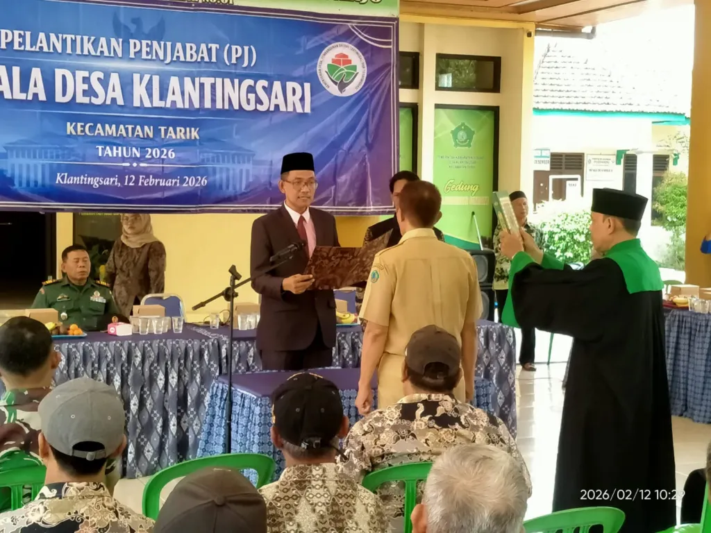 Lantik Muslikhin Jabat Pj. Kades Klantingsari, Camat Tarik Minta Sukseskan Pilkades