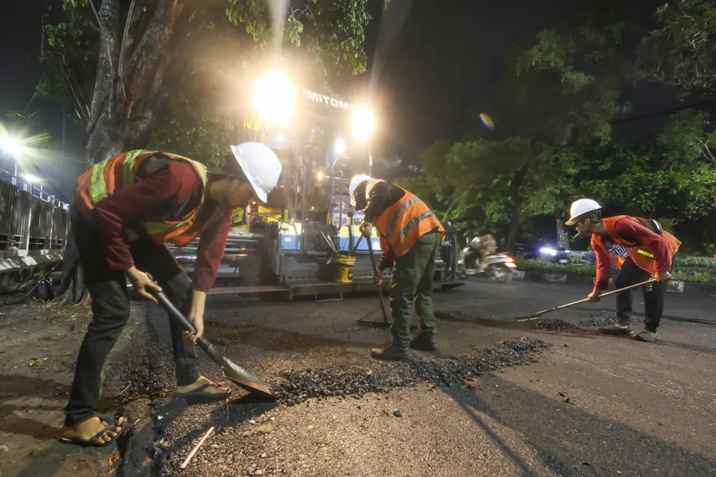 Genjot Pemeliharaan Jalan, Pemkot Surabaya Gelontor Anggaran Rp 40 M