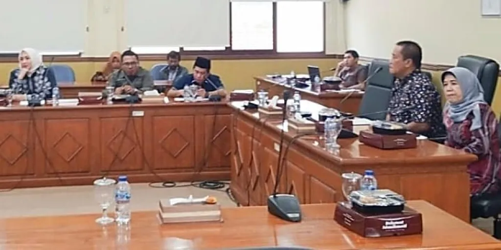 Kumuh dan Bau, Komisi C DPRD Sidoarjo Desak Revitalisasi Depo Pasar Ikan
