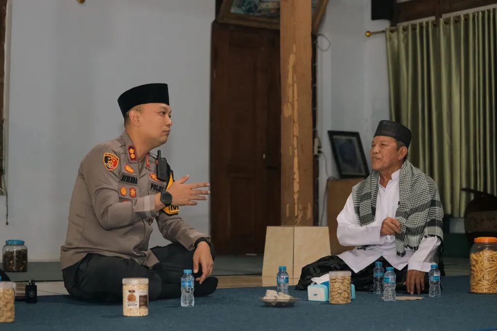 Kapolres Blitar AKBP Rivanda Silaturahmi ke Ponpes Sirojuth Tholibin