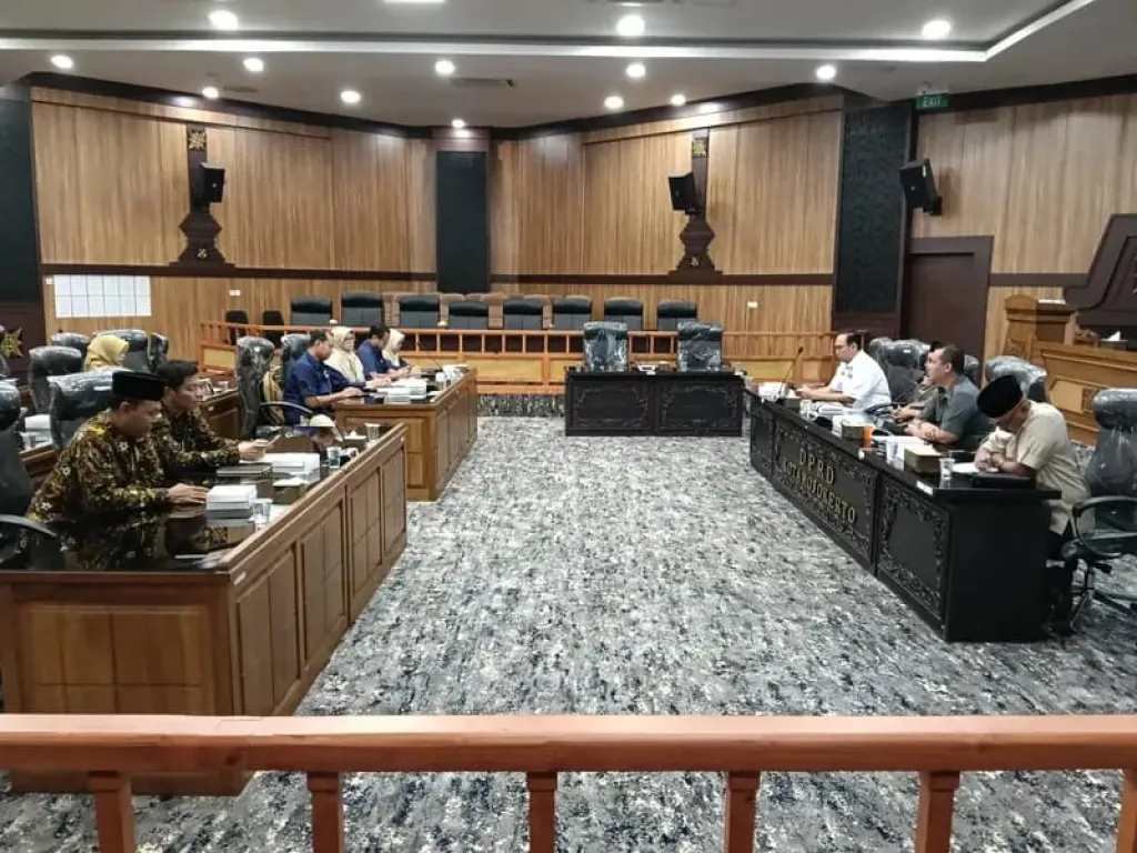 Santer Isu JKN Non Aktif, DPRD Kota Mojokerto Gercep Gelar RDP