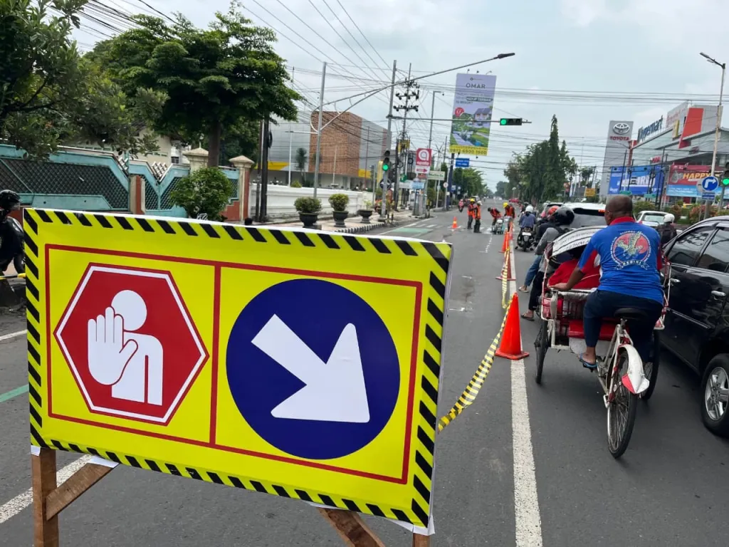 DPUPR Kota Kediri Percepat Perbaikan Jalan Hasanudin–Imam Bonjol Jelang Mudik Lebaran 2026