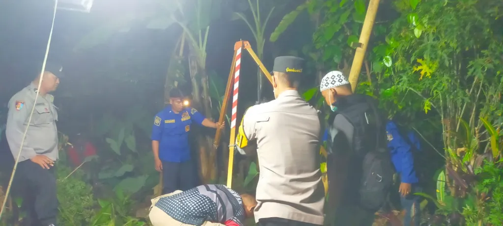 Terjebak Hampir 12 Jam, Nenek di Blitar Ditemukan Tewas Terjatuh Dalam Septic Tank