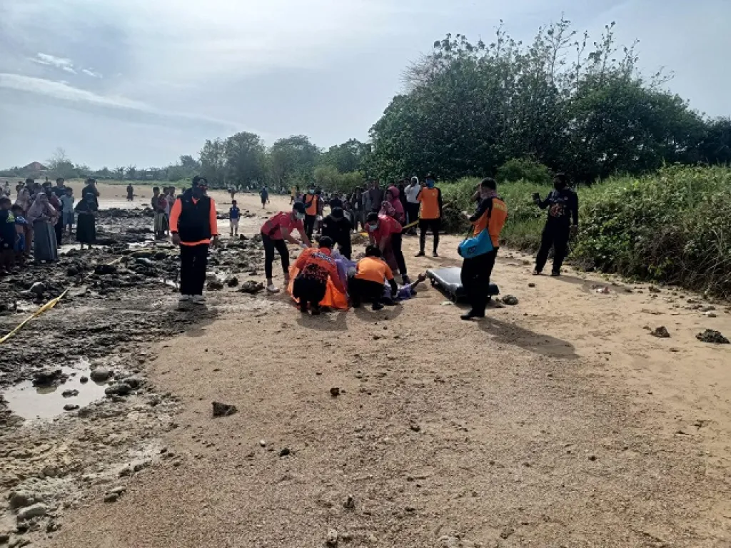 Baca juga : Pamit Mencari Ikan, Nelayan di Sampang Ditemukan Tewas di Pantai