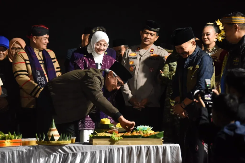 Rayakan 157 Tahun Jembatan Lama Kediri, Mbak Wali Ajak Rawat Warisan Sejarah