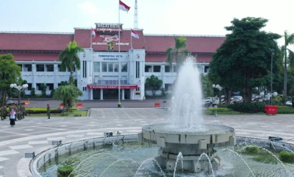 Viral! Diduga Mudik Pakai Mobil Dinas ke Jombang, Pemkot Surabaya Tegaskan “Bukan Milik Kita”