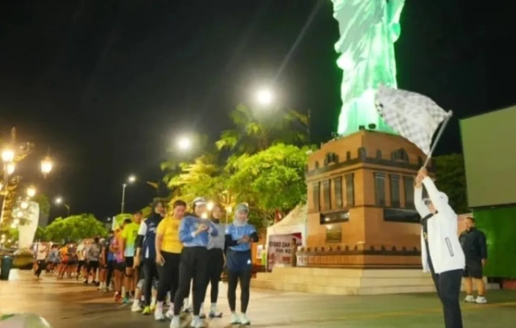 Diikuti Puluhan Peserta, Midnight Run Hidupkan Sport Tourism di Malam Ramadhan Kota Madiun
