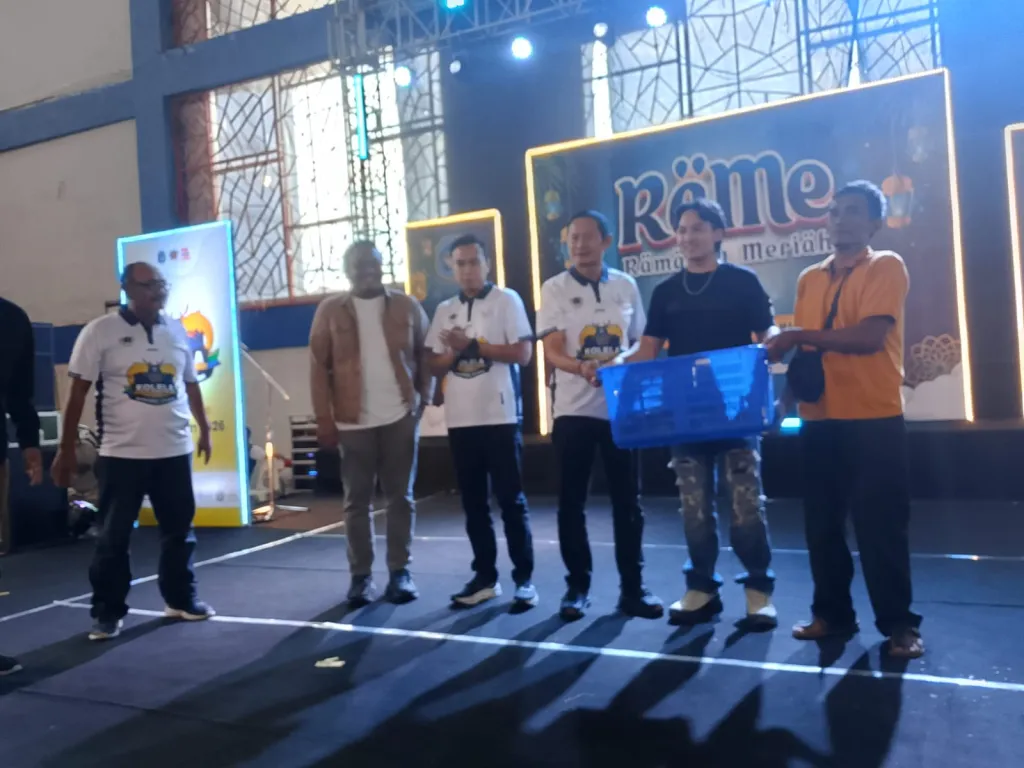 Lele Sebarat 10 Kg, Milik Warga Plosowahyu Juarai Kolela, dan Dibeli Bos Namira Rp 25 Juta