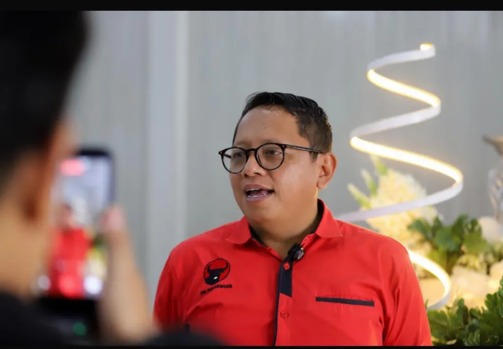 Dinilai Tak Sinkron dengan Pusat, Saifudin Zuhri Desak Khofifah Cabut SE WFH ASN Hari Rabu