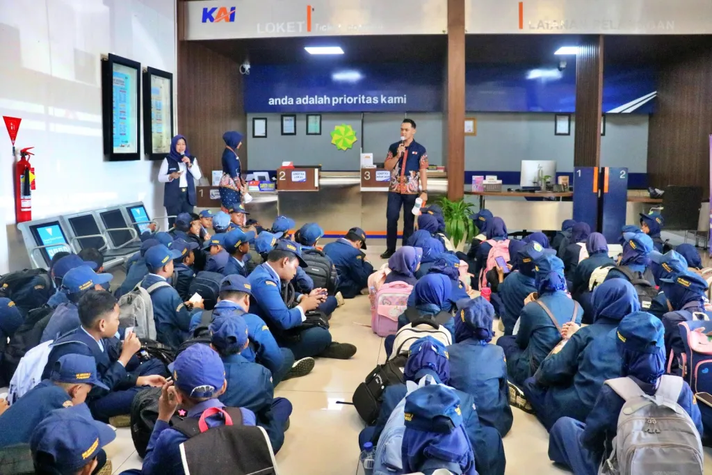 431 Peserta Generasi Muda Ikuti Program Eduspoor KAI Daop 7 Madiun