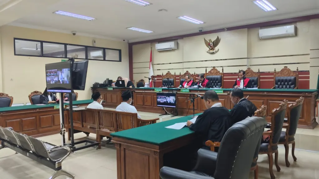 Baca juga : JPU Kejari Gresik Minta Hakim Tipikor Lanjutkan Sidang Kasus Korupsi Dana Hibah Al Ibrohimi