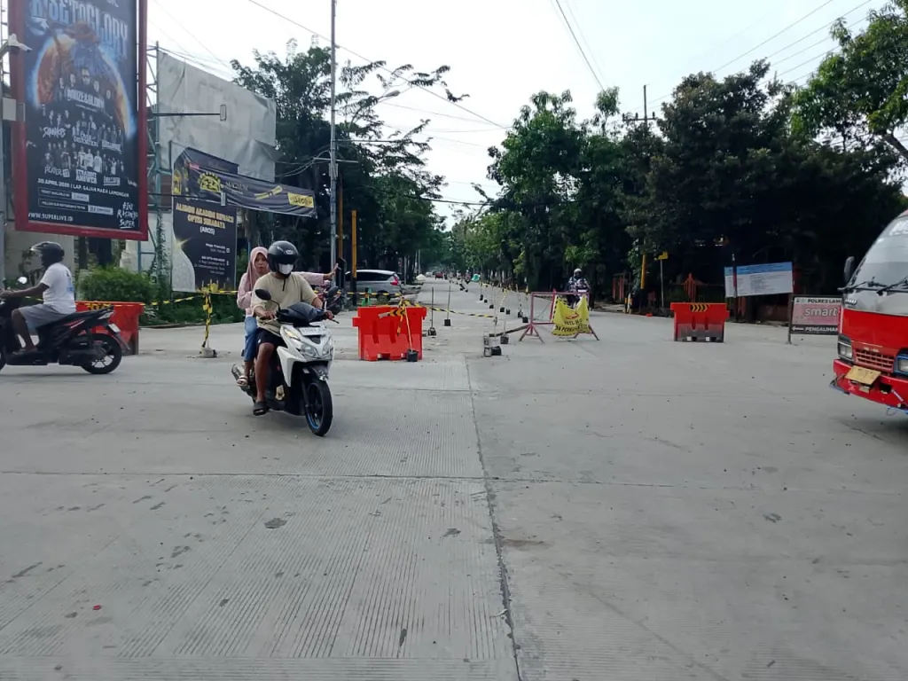 Baca juga : Sebanyak 77,3 Persen Responden Nilai Kualitas Infrastruktur di Lamongan Masih Belum Memadai