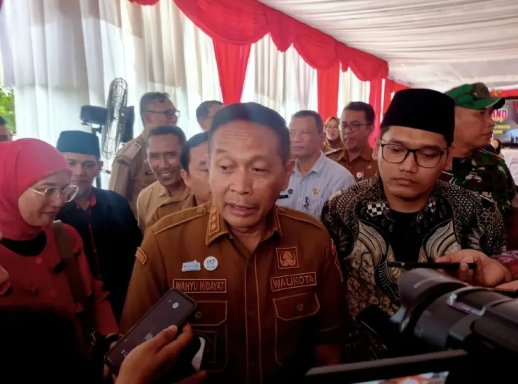 Efisiensi Anggaran, Pemkot Malang Fokus Bagikan Seragam Gratis Pelajar SD-SMP yang Tak Mampu