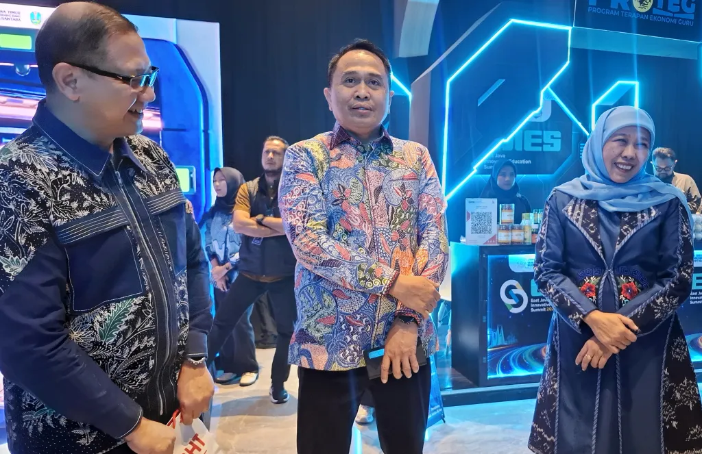 Gubernur Khofifah Apresiasi Inovator Pendidikan, EJIES Jadi Wadah Transformasi SDM