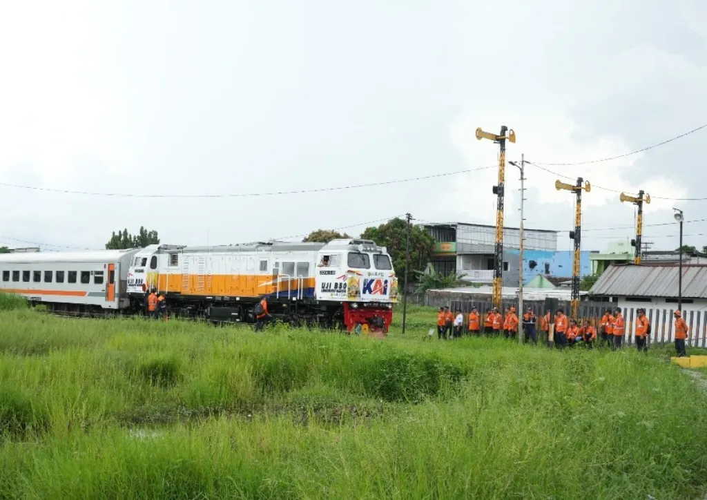 Baca juga : Perdana, KAI Daop Surabaya Uji Coba Gunakan Biodiesel B50 pada Lokomotif