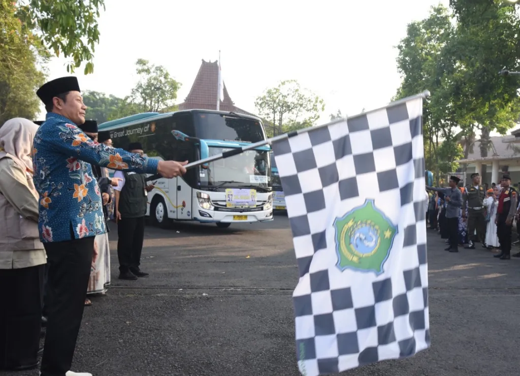 Baca juga : Tiga Kloter CJH Sidoarjo Berangkat Hari Ini, Jumlahnya Capai 1.133 Jamaah