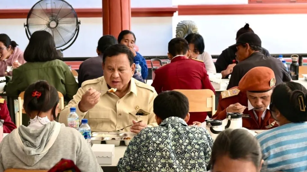 Prabowo, Terbuka Masukan Lewat TikTok