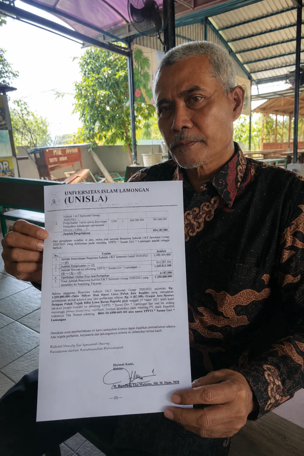Dana KIP Kuliah Mahasiswa Unisla Diantaranya Dibelikan 3 Unit Mobil Operasional