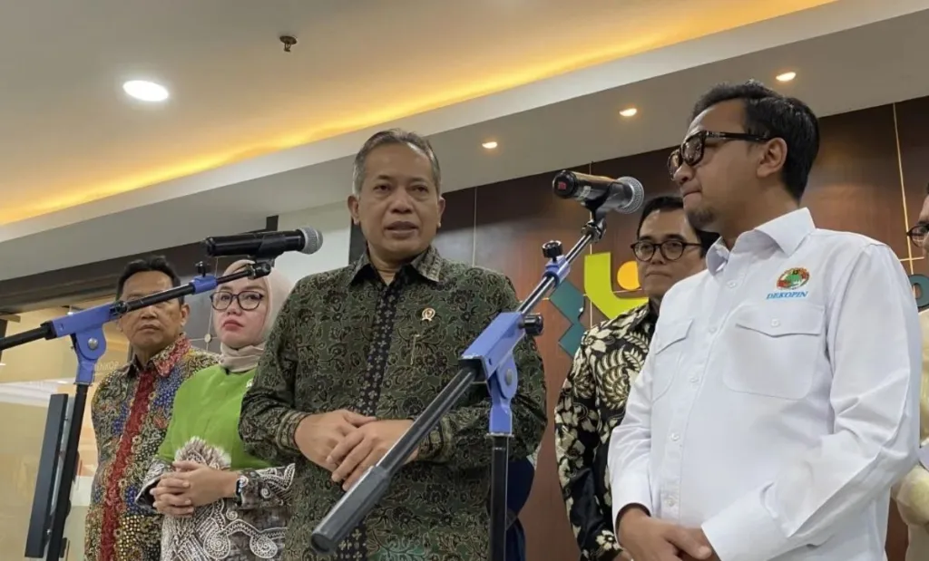 Menkop Ditanya Kopdes di Jakarta Hanya Laba Rp 78 ribu Enam bulan, Berdalih