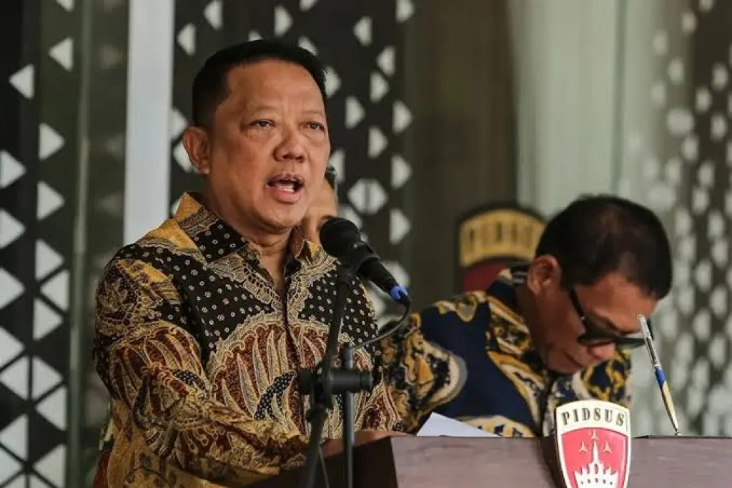 Istana Gak Ngreken Febrie, Pengunduran Diri Febrie Tidak Perlu Keppres