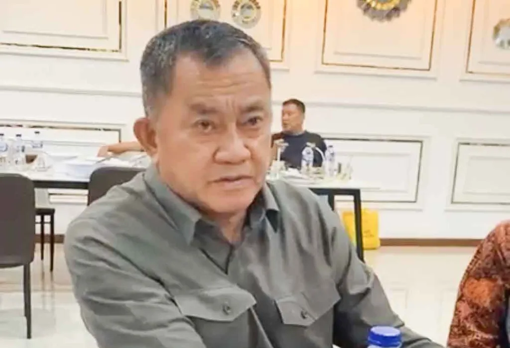 Baca juga : Chat WA Mantan Wakil Kepala BGN Lodewyk Diajukan ke Sidang Praperadilan