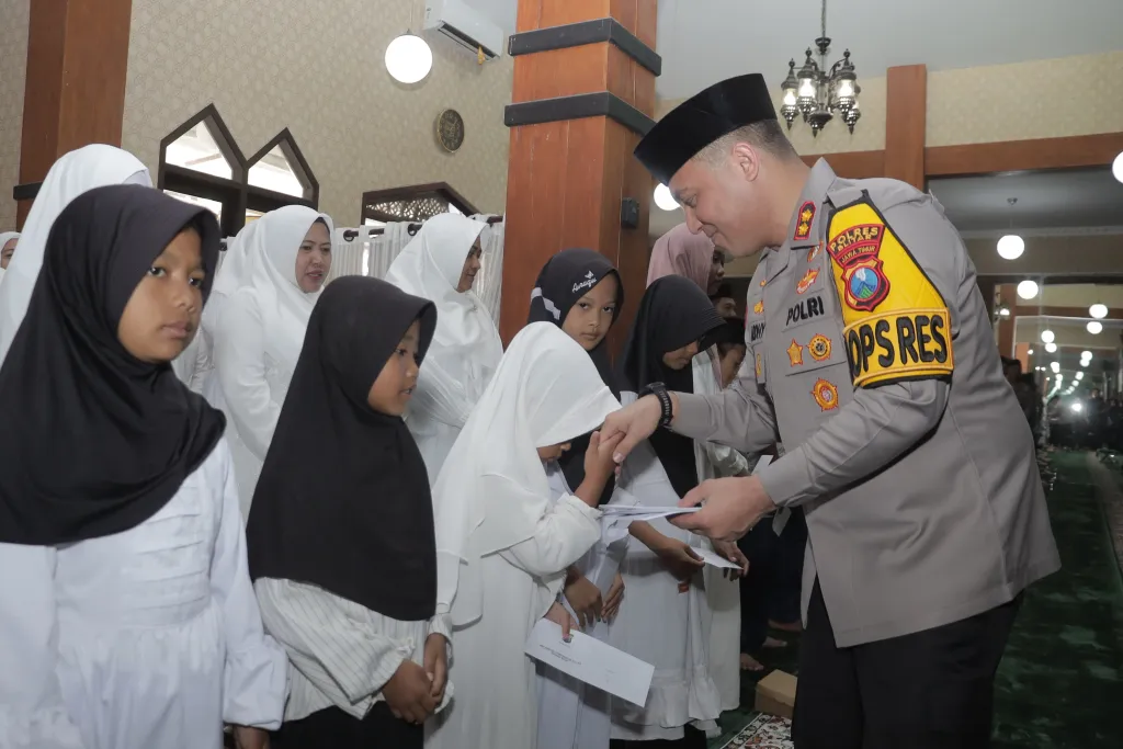 Usung Tema Teladani Akhlak Rosulullah SAW, Polres Blitar Gelar Peringatan Maulud Nabi besar Muhammad SAW