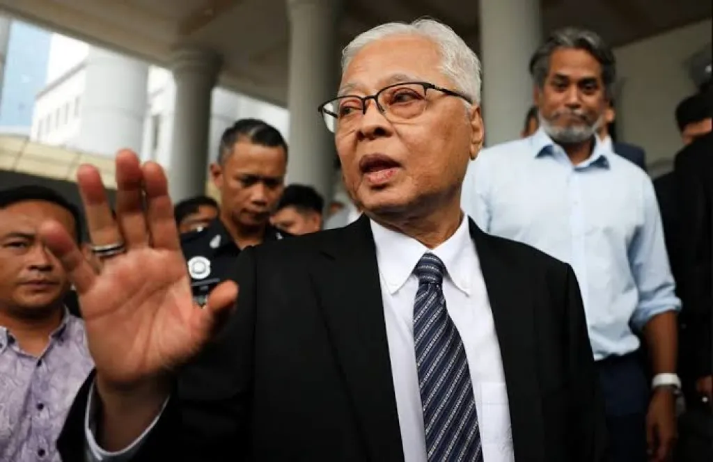 Tidak Laporkan Aset Hampir US$ 40 juta, Mantan PM Malaysia, Diadili