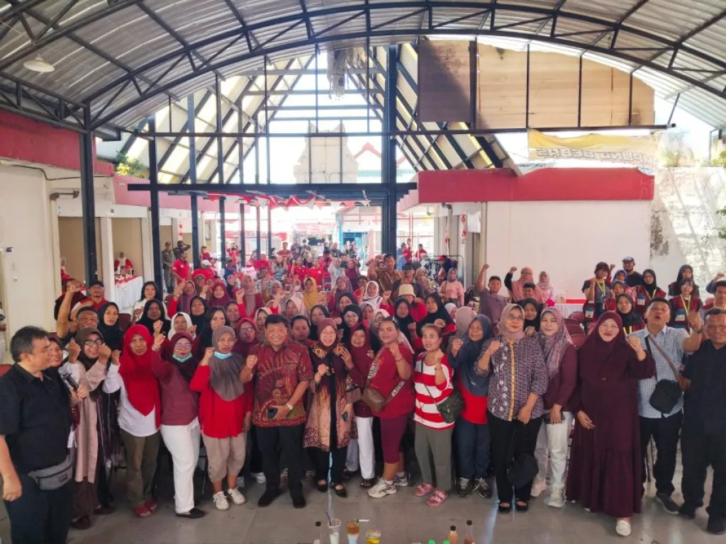 Risma, Promosikan UMKM Gotong Royong Eks Lokalisasi Dolly