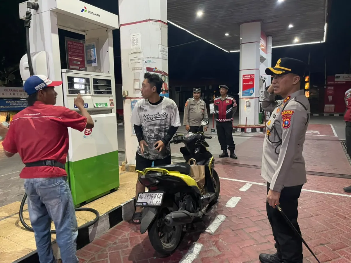 Pastikan Kelancaran dan Stok BBM, Polres Blitar Kota Gelar Inspeksi Dadakan Cek di Sejumlah SPBU