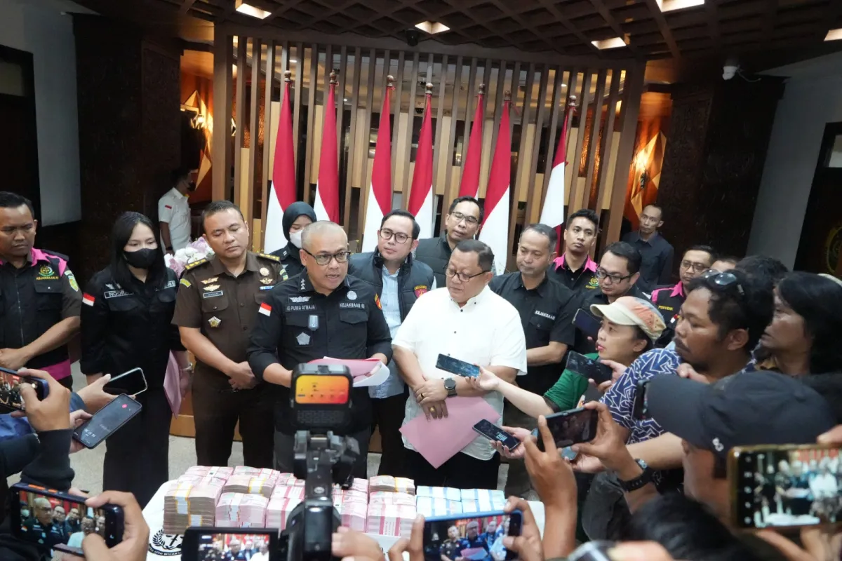 Dugaan Aliran Dana Rp687,5 Juta, Kejati Jatim Periksa 11 Saksi, Pendalaman Kasus Pungli ESDM Berlanjut