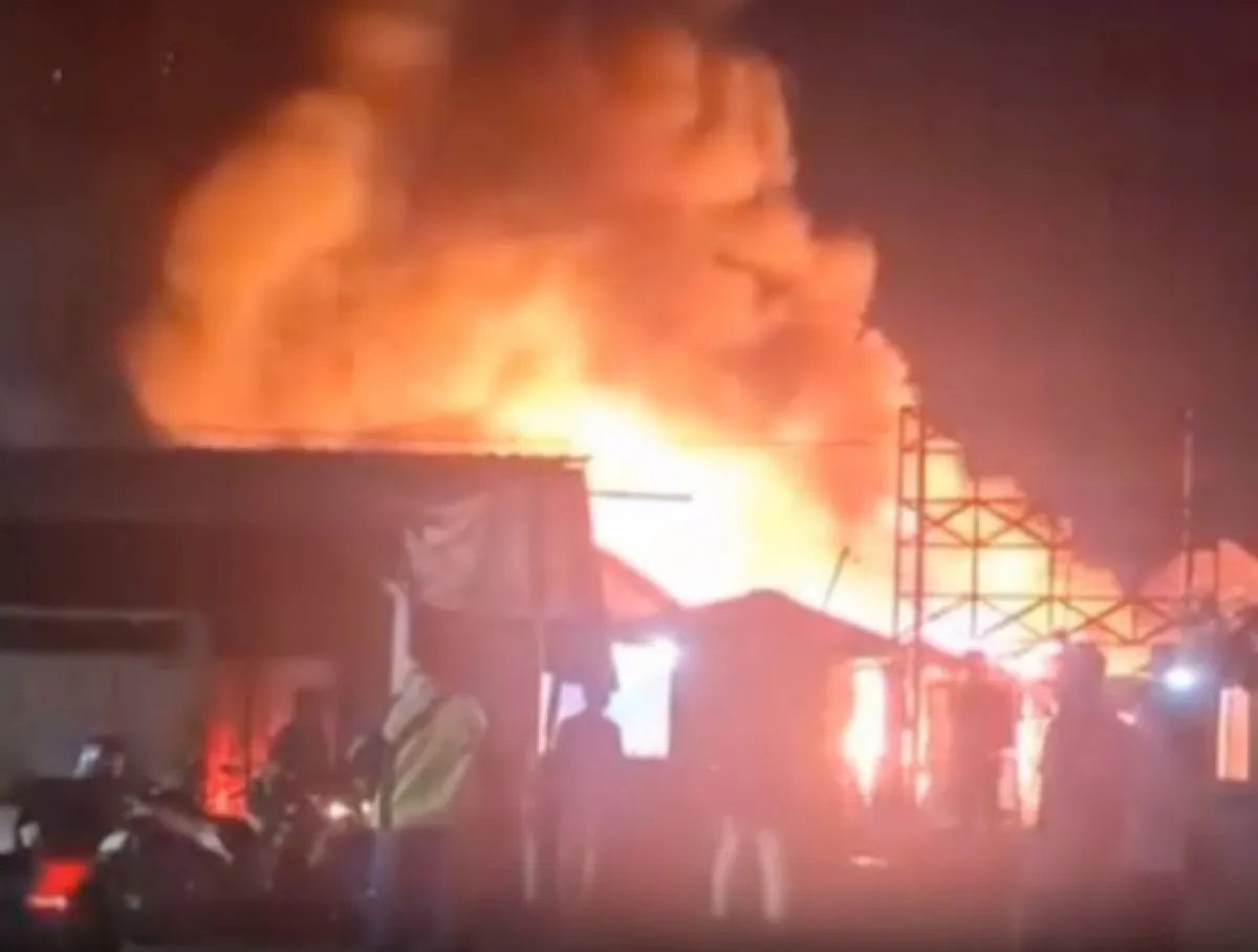 30 Kios di Pasar Cukir Jombang Ludes Terbakar, Kerugian Capai Miliaran
