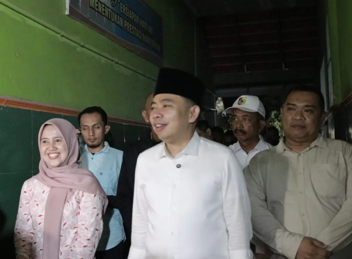 Gus Fawait Pantau Revitalisasi SDN Tanggul Kulon 01 dan Alun Alun Tanggul