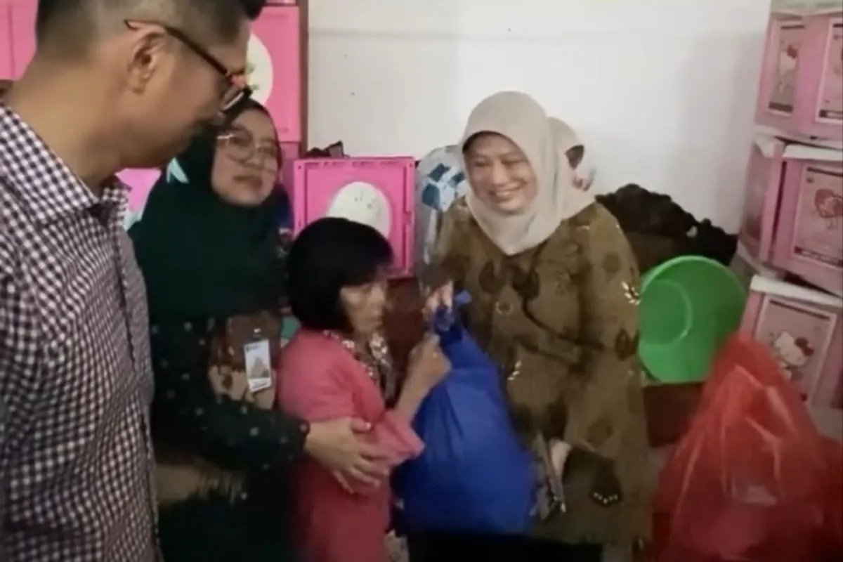 Pemulung Lansia di Surabaya Tak Terima Bansos 3 Tahun, Kini Masuk Desil 1