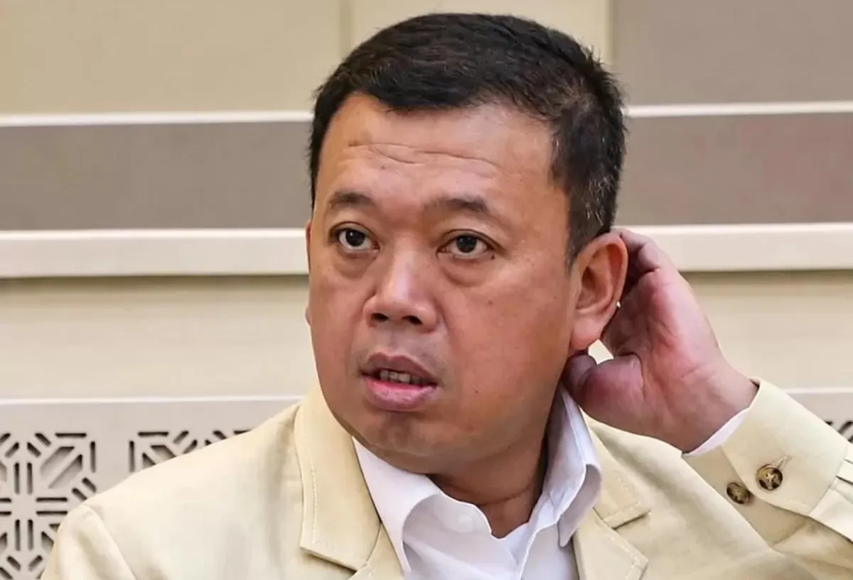 DUA KALI MANGKIR, NUSRON BERDALIH DINAS KE MALAYSIA