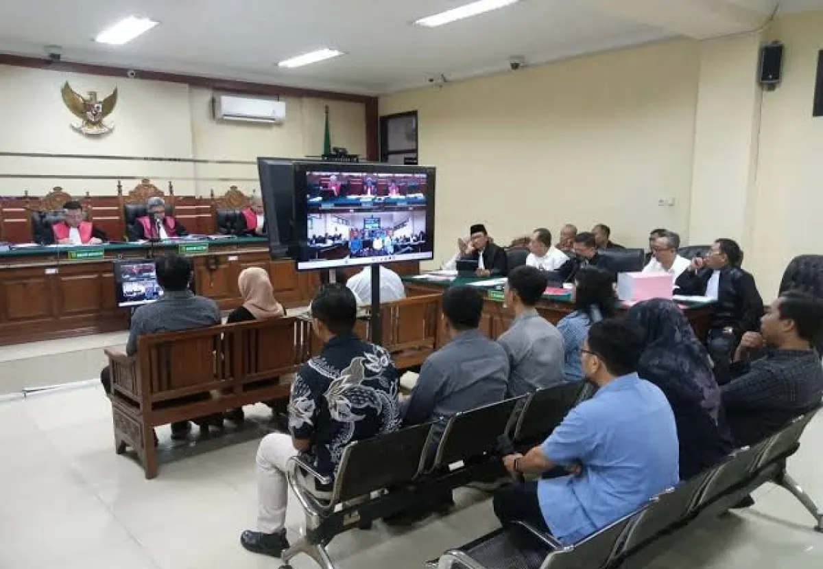 Baca juga : Uang Pungli ESDM Jatim Dibagi-bagi, 7 Pegawai Akui Terima Uang dari Ertika