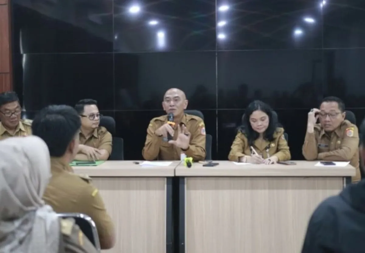 Dampak Antrean Panjang BBM, Pemkab Jember Kembali Berlakukan WFH ASN 2 Hari