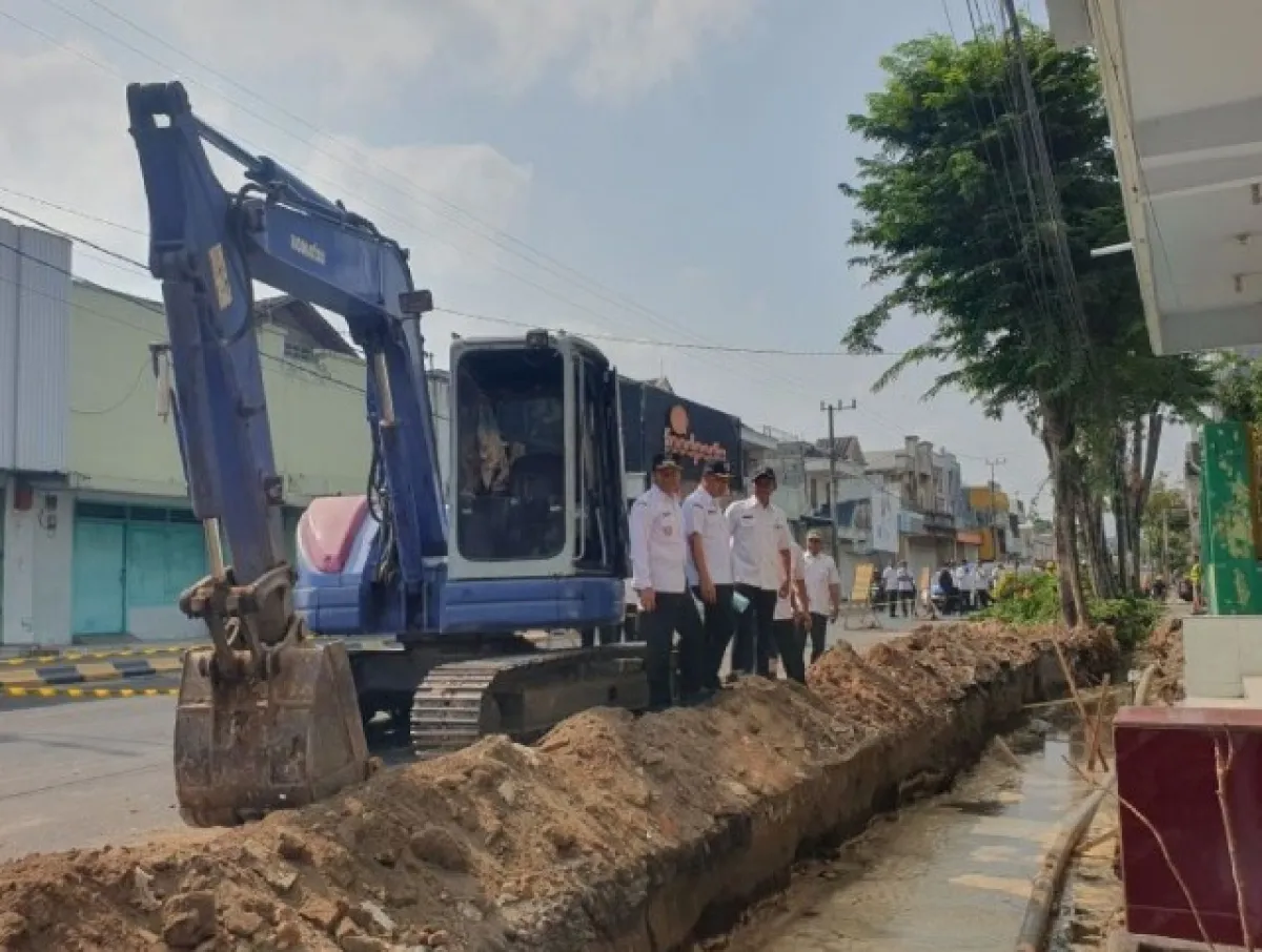 Tulungagung Tata Trotoar dan Drainase dalam Kota, Ditarget Rampung Desember