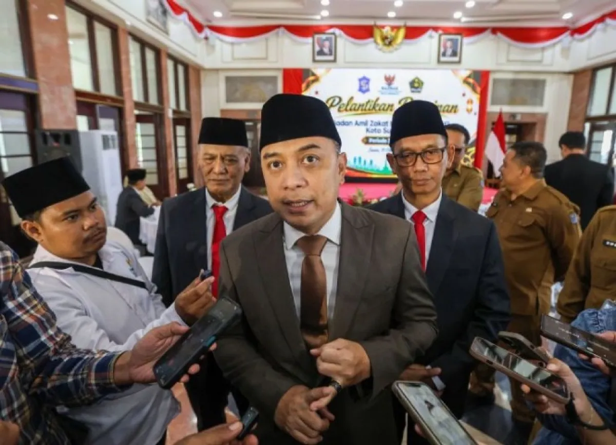 Prioritaskan Warga Miskin, Wali Kota Surabaya Minta Baznas Prioritaskan ZIS Desil I