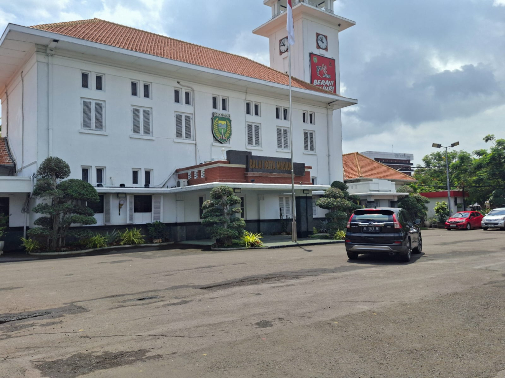 Balai Kota Madiun.