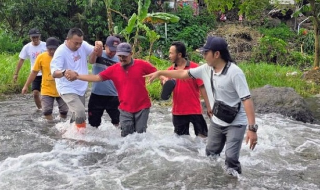 Suasana banjir bandang di Situbondo, Jawa Timur. SP/ STB