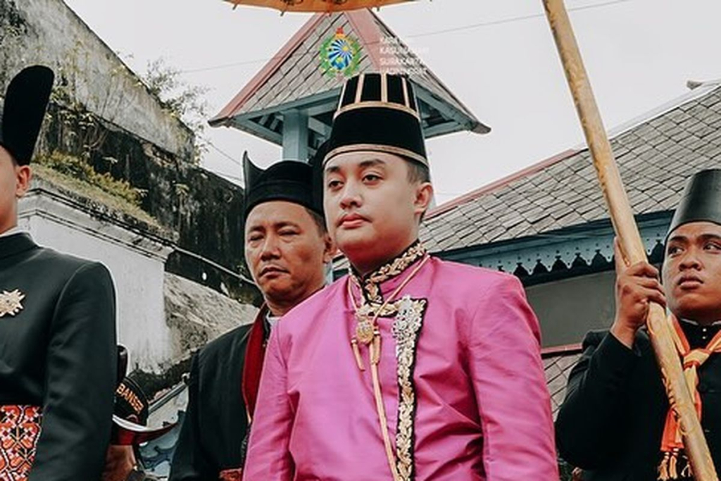 Pengadilan Solo resmi mengabulkan permohonan ganti nama KGPH Purboyo menjadi Sri Susuhan Pakubuwono XIV. 