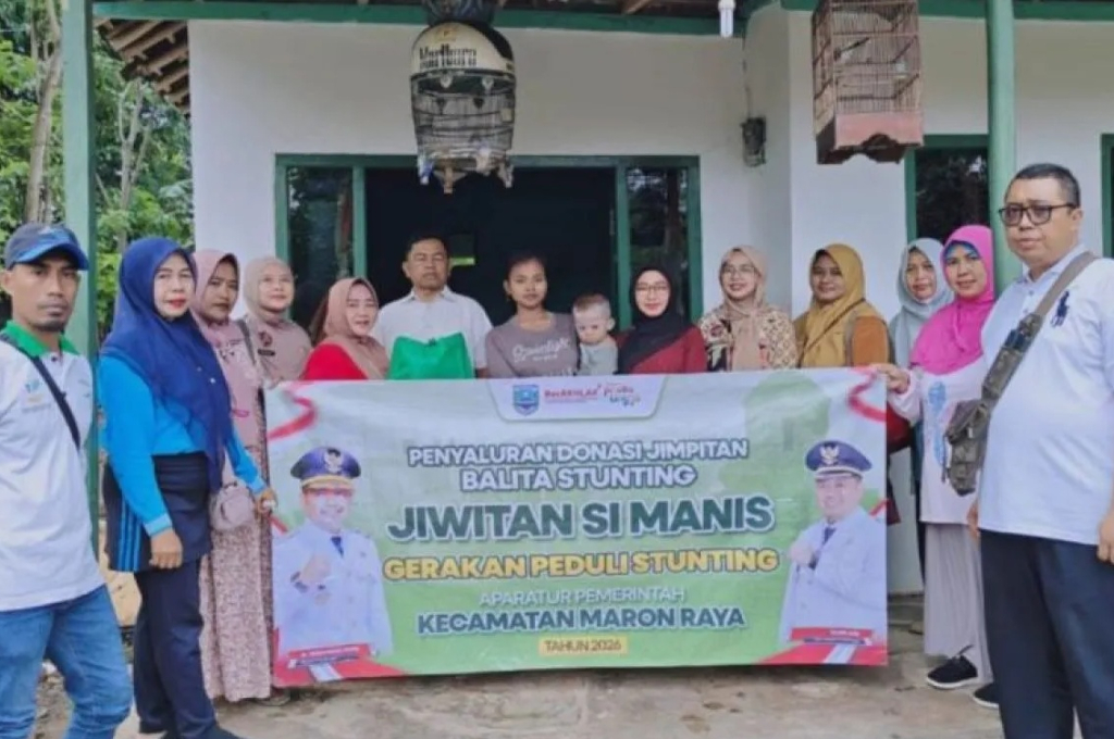 Penyaluran Gerakan ‘Jiwitan Si Manis’ di Kecamatan Maron, Kabupaten Probolinggo, Jawa Timur. SP/ PRB