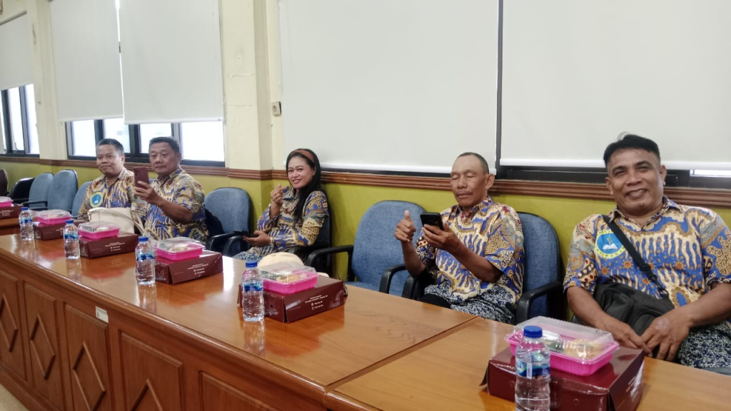 Wakil Ketua DPRD Sidoarjo Warih Andono S.H dalam dialog Interaktif. SP/Hikmah