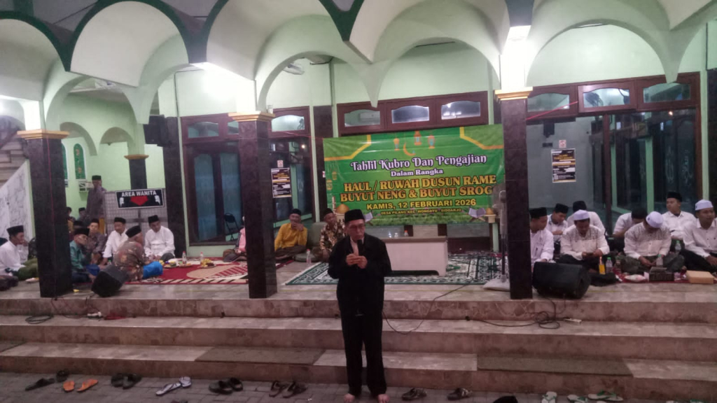 Pemerintah Desa (Pemdes) Pilang, Kecamatan Wonoayu. Menggelar pengajian untuk merayakan Ruwah desa atau sedekah bumi. SP/ HIKMAH