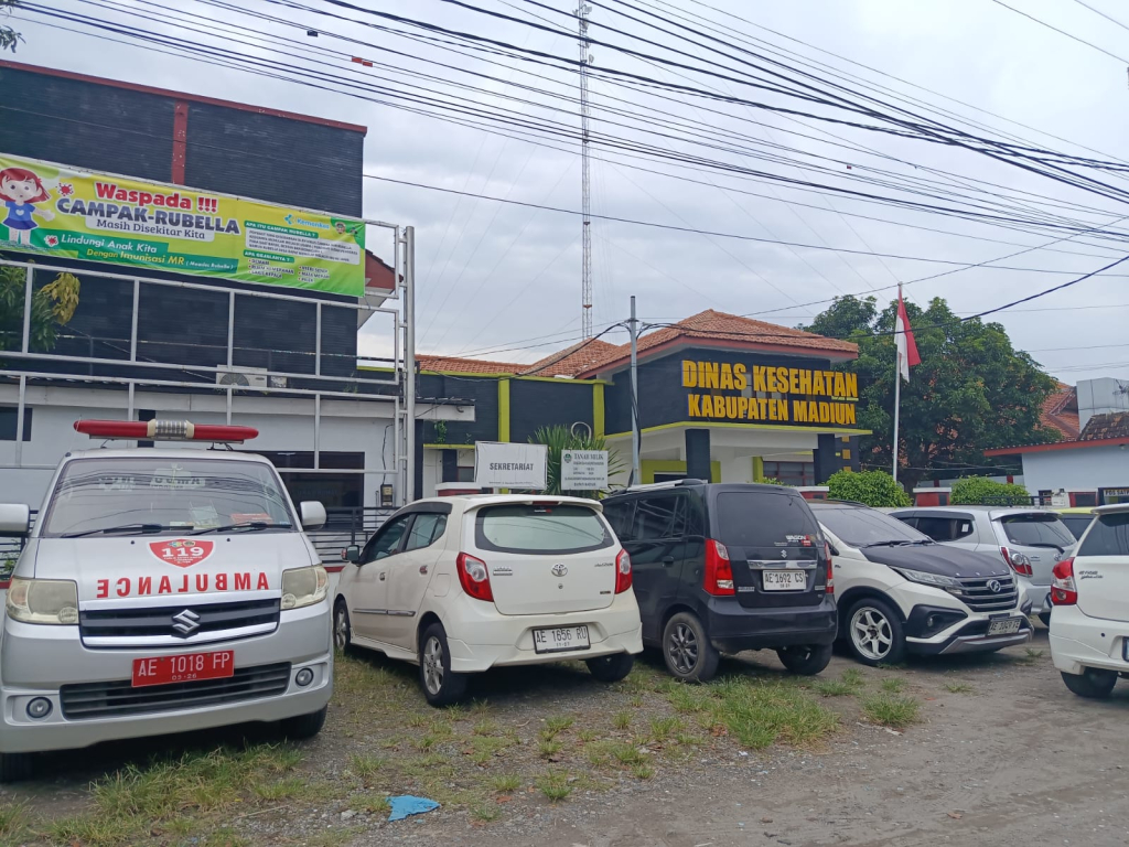 Gedung Dinas Kesehatan Kabupaten Madiun.
