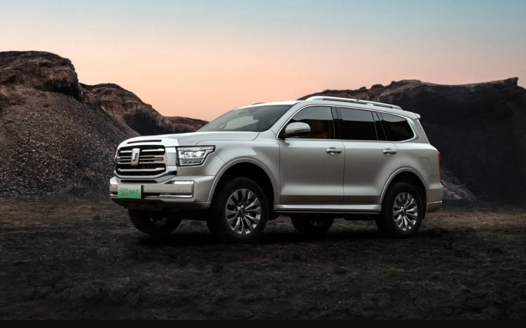 SUV Tank 500 Diesel. SP/ JKT