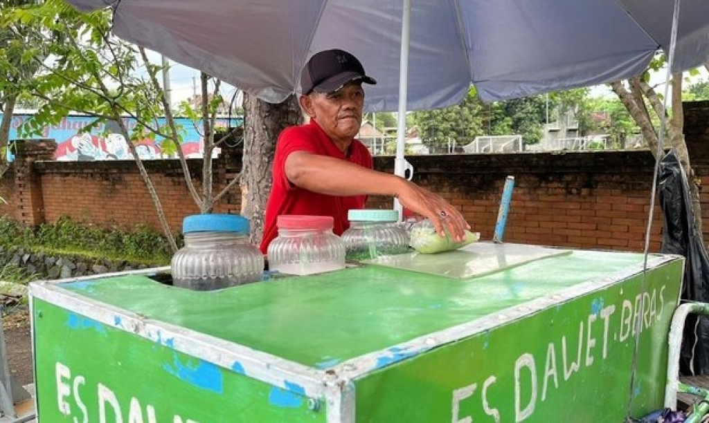 Slamet, penjual es dawet yang difitnah lecehkan siswi SD di Mojokerto, Jawa Timur. SP/ MJK