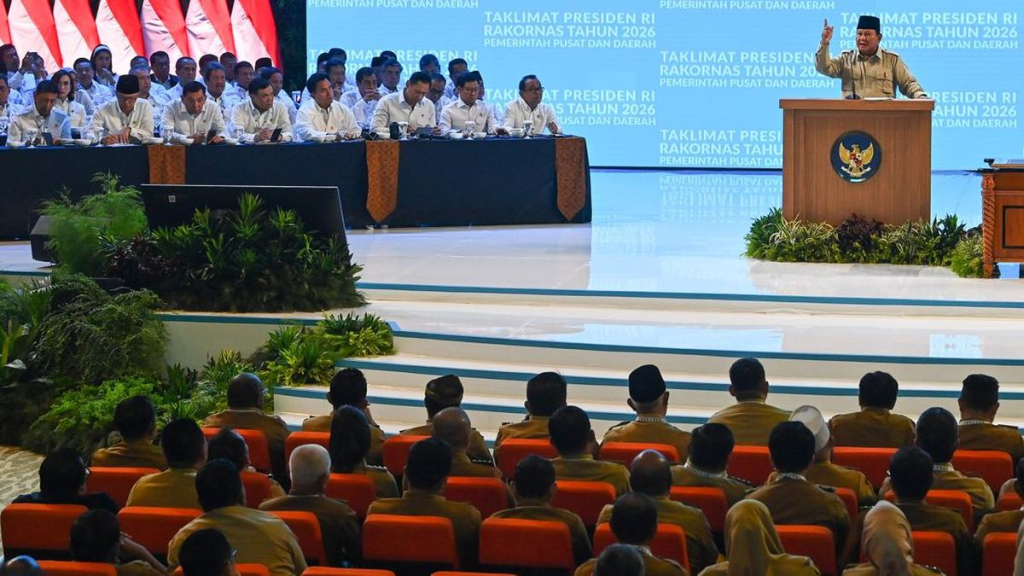 Presiden Prabowo Subianto menyebut ada dana besar dulunya disebar ke seribu perusahaan BUMN. Ini ia menyinggung para pemimpin BUMN terdahulu.